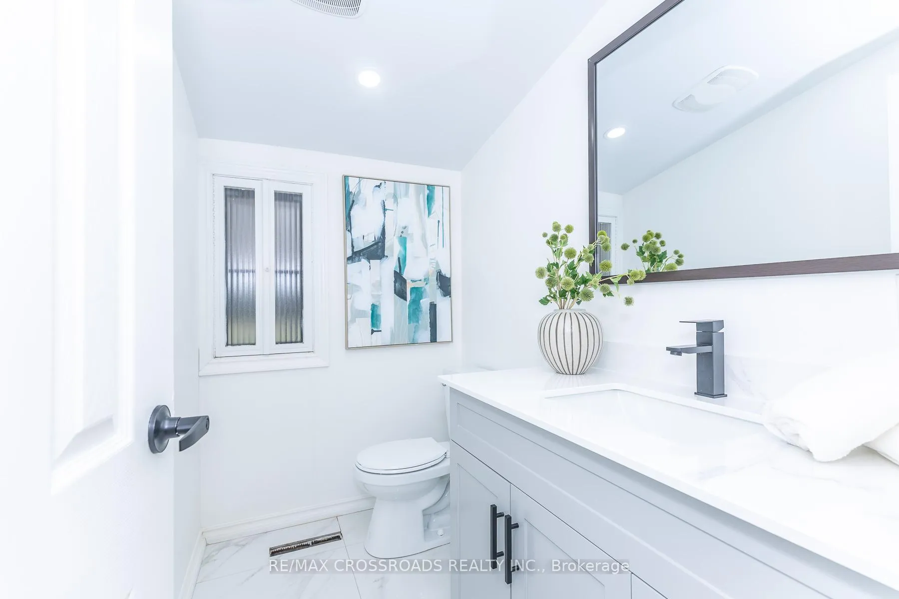 Photo 23 of 47 Munson Crescent, Scarborough, Bendale — HOMEH