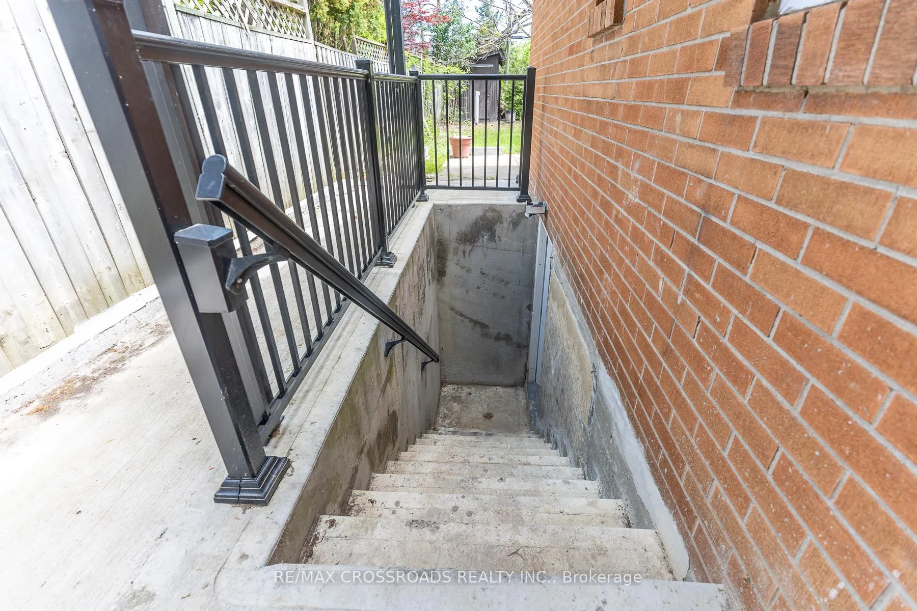 Photo 28 of 47 Munson Crescent, Scarborough, Bendale — HOMEH