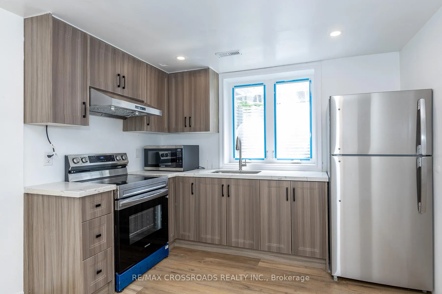 Photo 34 of 47 Munson Crescent, Scarborough, Bendale — HOMEH