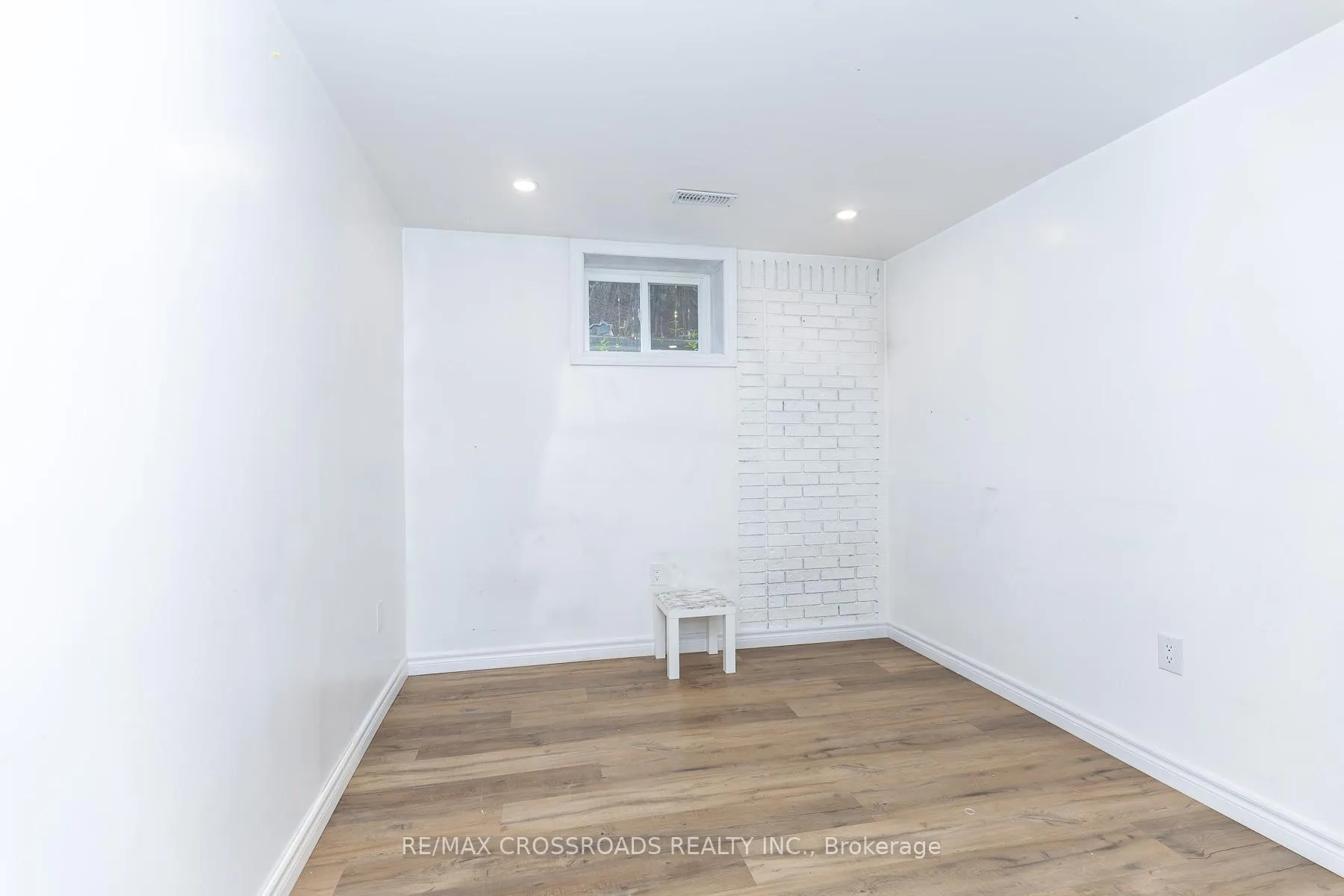 Photo 37 of 47 Munson Crescent, Scarborough, Bendale — HOMEH