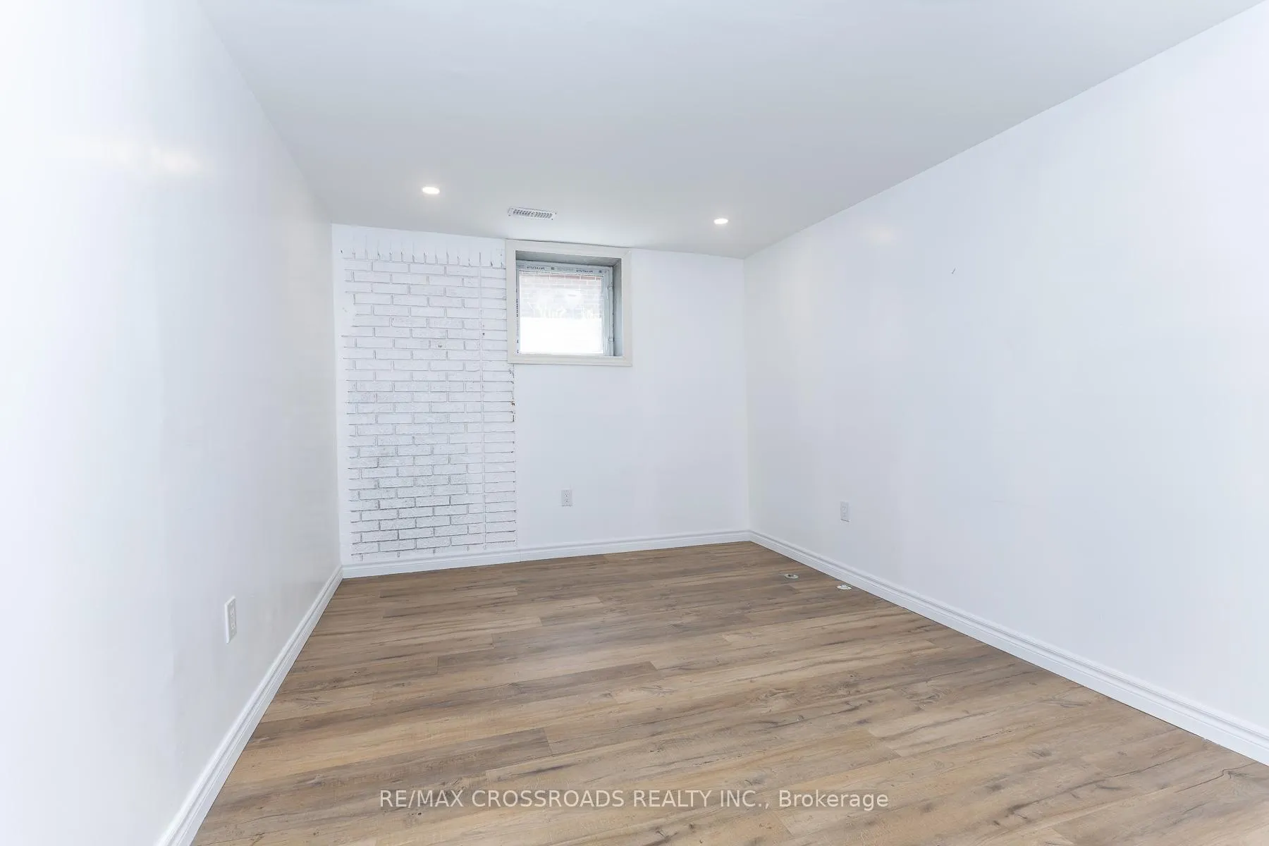 Photo 39 of 47 Munson Crescent, Scarborough, Bendale — HOMEH
