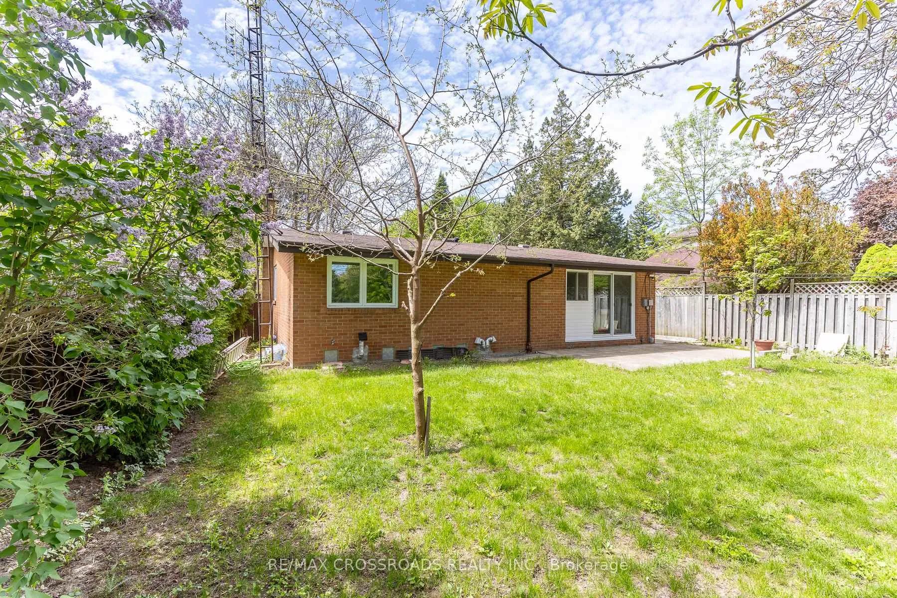Photo 48 of 47 Munson Crescent, Scarborough, Bendale — HOMEH