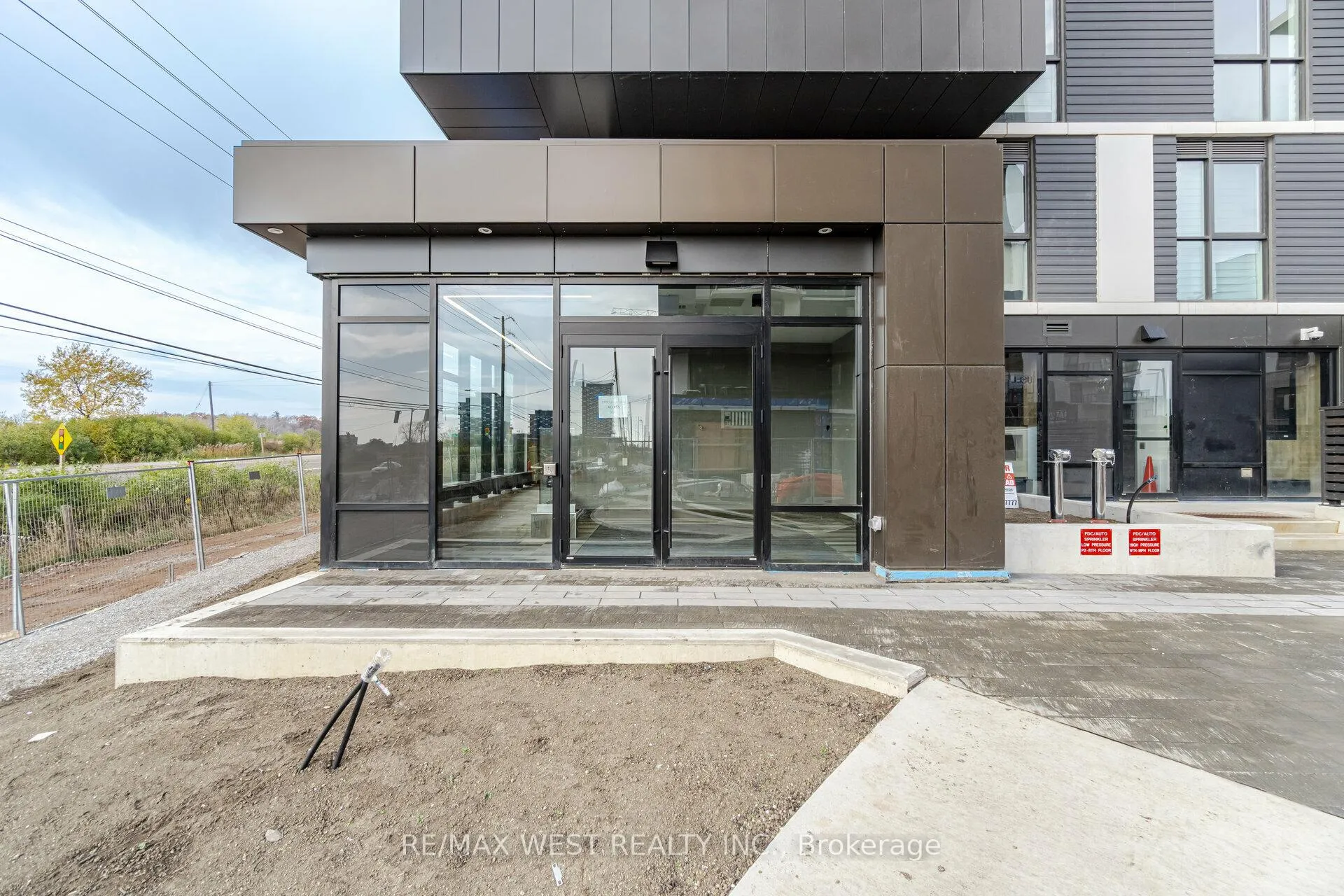 Photo 2 of Unit 708, 345 Wheat Boom Drive, Oakville, Joshua Meadows — HOMEH
