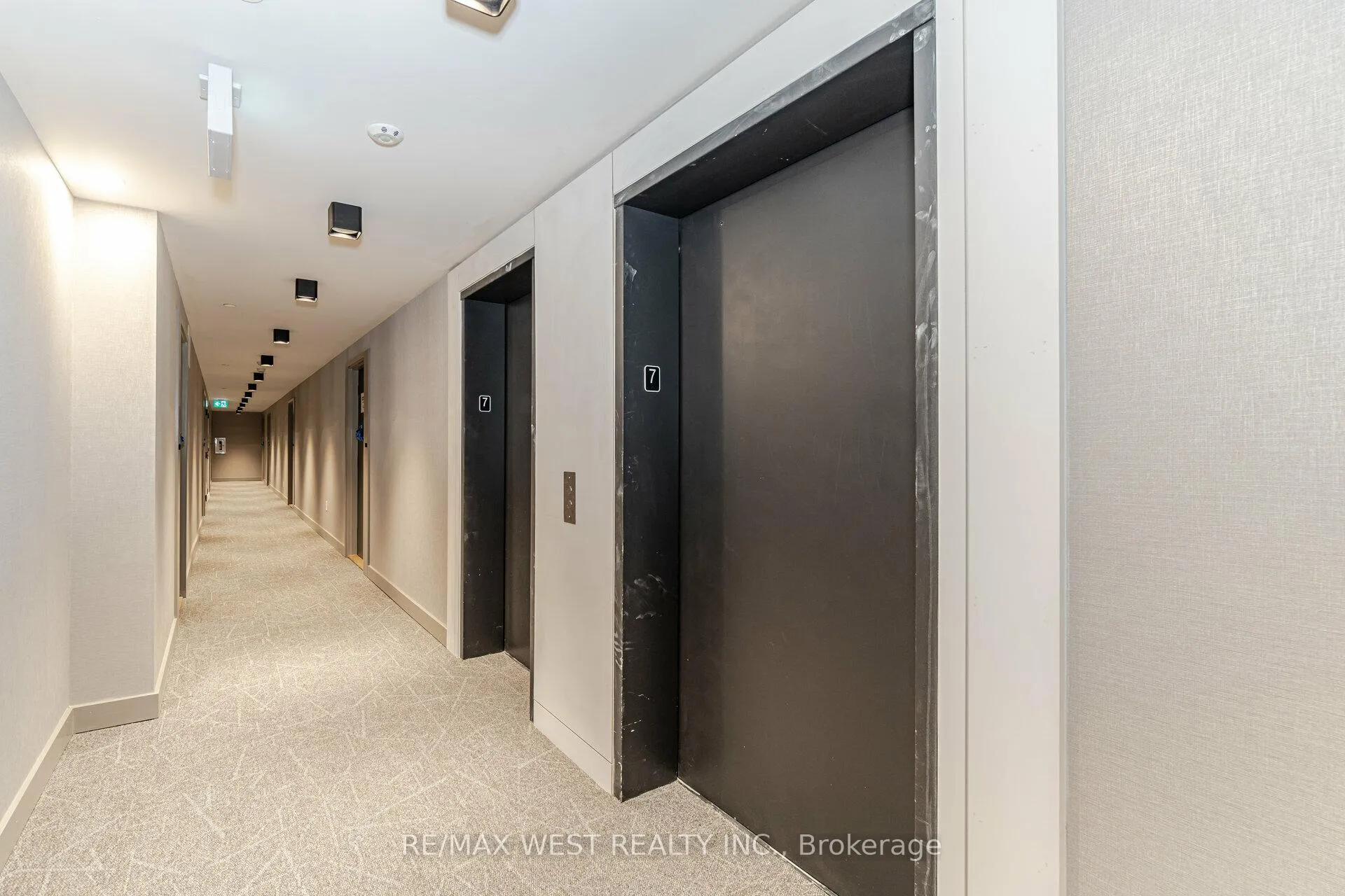 Photo 5 of Unit 708, 345 Wheat Boom Drive, Oakville, Joshua Meadows — HOMEH