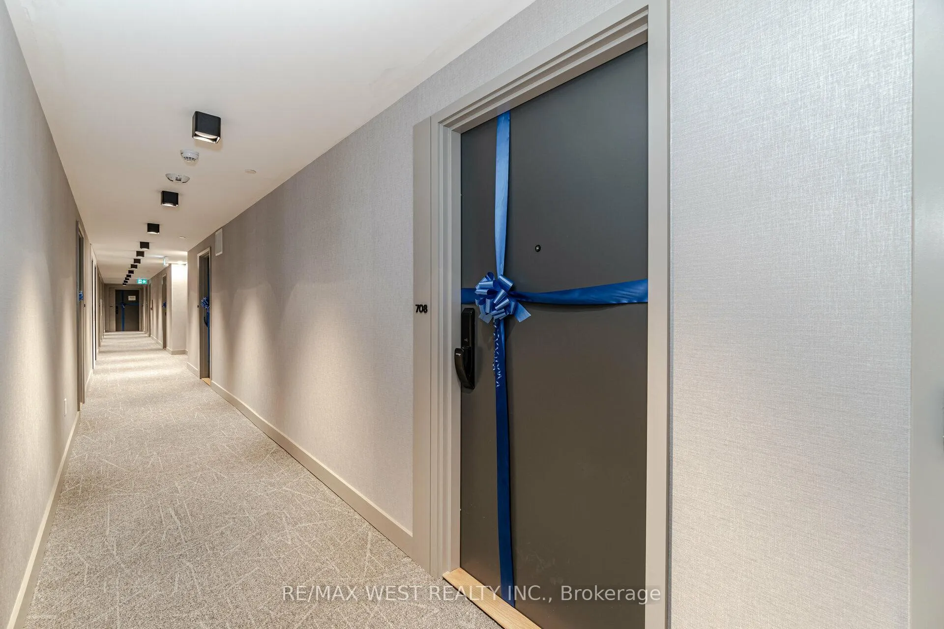 Photo 6 of Unit 708, 345 Wheat Boom Drive, Oakville, Joshua Meadows — HOMEH