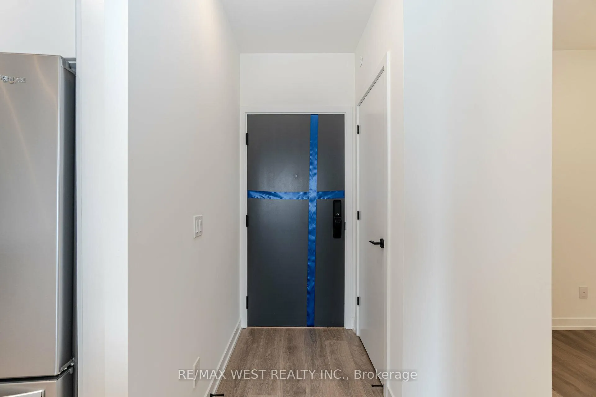 Photo 7 of Unit 708, 345 Wheat Boom Drive, Oakville, Joshua Meadows — HOMEH