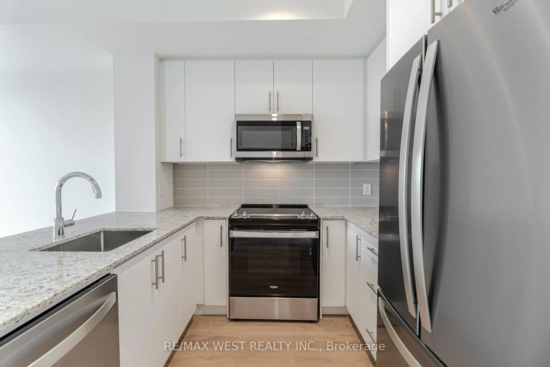 Photo 11 of Unit 708, 345 Wheat Boom Drive, Oakville, Joshua Meadows — HOMEH