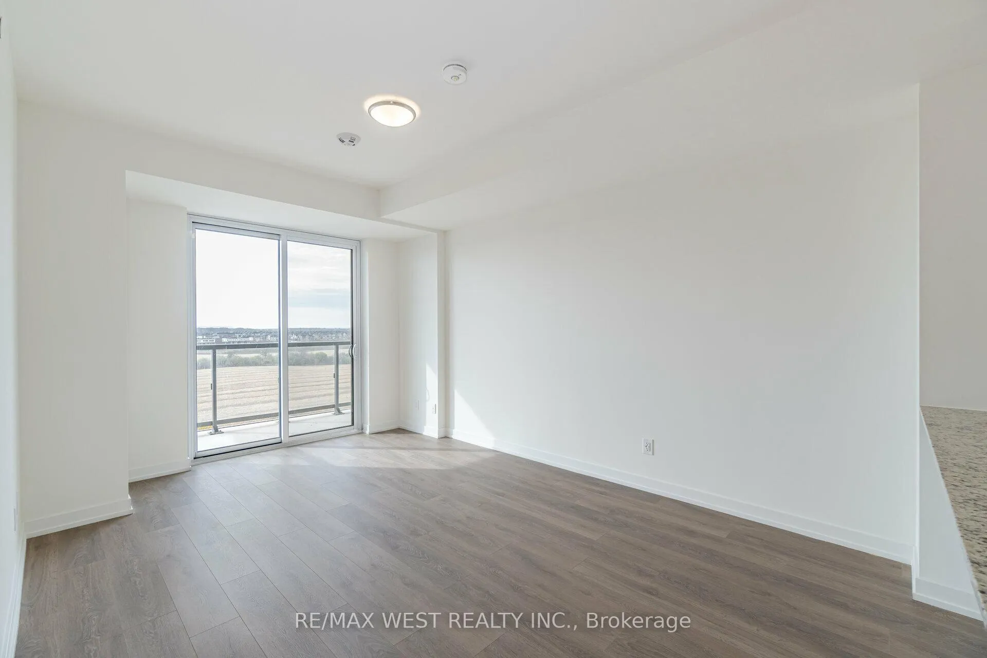 Photo 15 of Unit 708, 345 Wheat Boom Drive, Oakville, Joshua Meadows — HOMEH