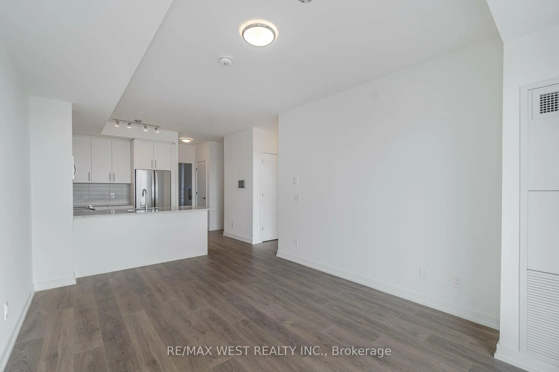 Photo 16 of Unit 708, 345 Wheat Boom Drive, Oakville, Joshua Meadows — HOMEH