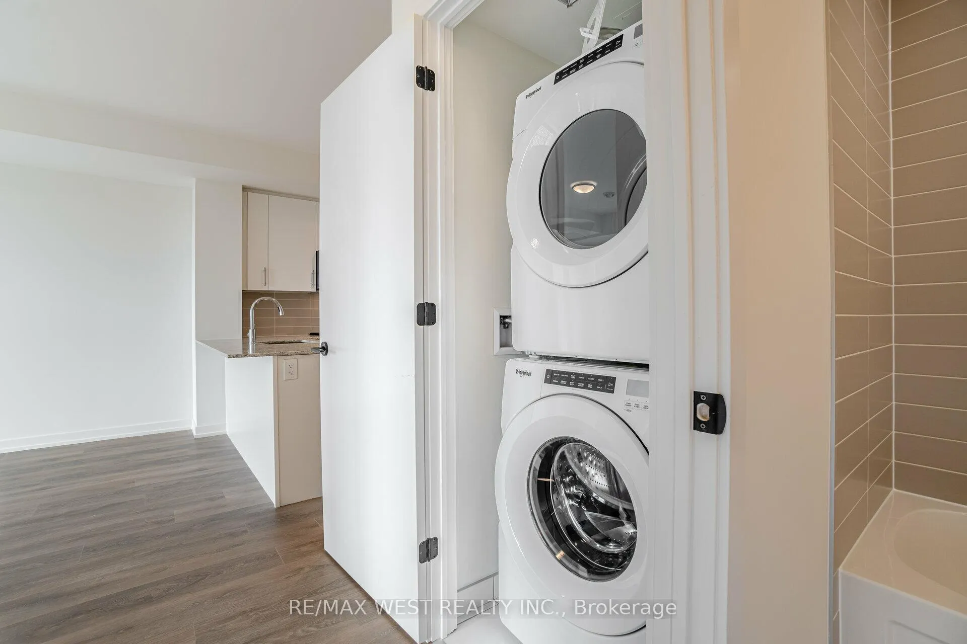 Photo 22 of Unit 708, 345 Wheat Boom Drive, Oakville, Joshua Meadows — HOMEH