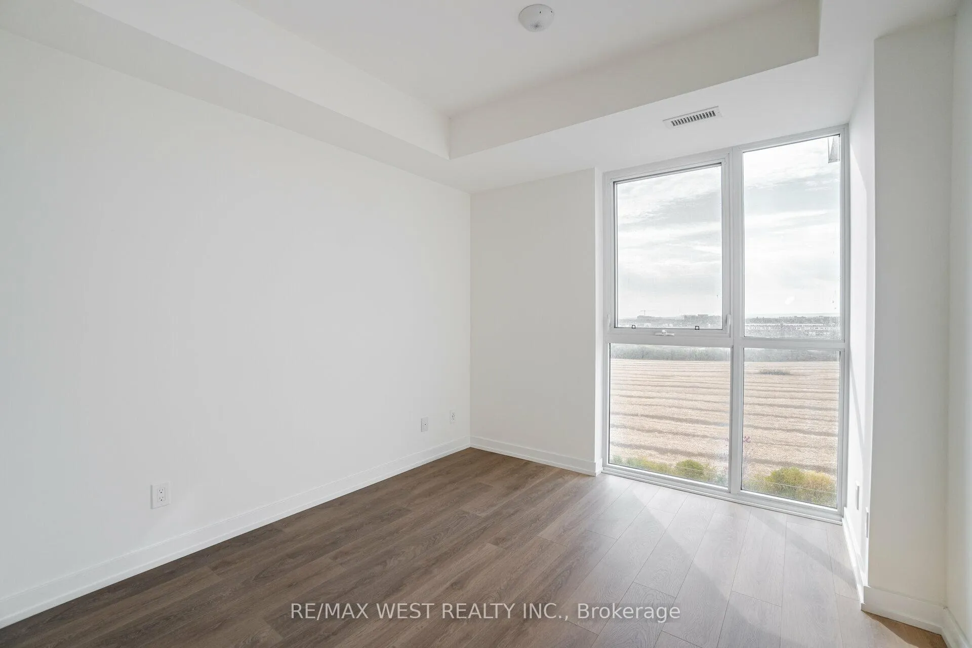 Photo 24 of Unit 708, 345 Wheat Boom Drive, Oakville, Joshua Meadows — HOMEH