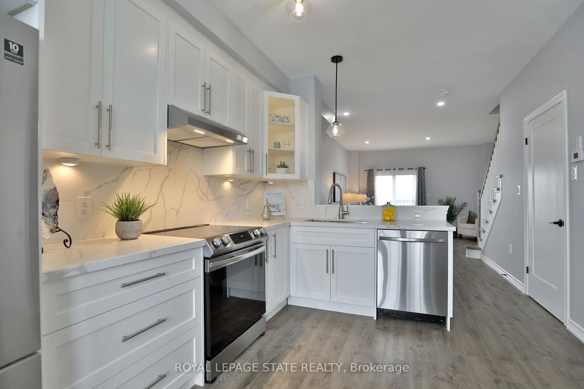 Photo 11 of 45 Edenrock Drive, Hamilton, Stoney Creek — HOMEH