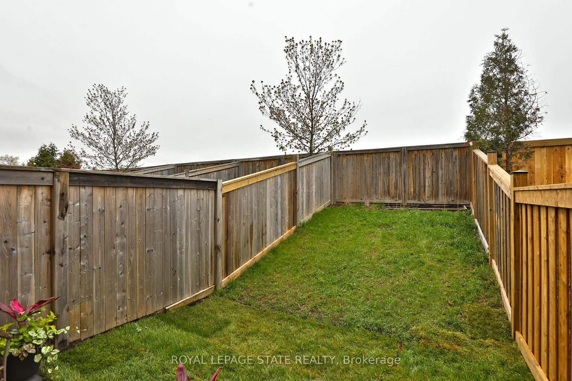 Photo 29 of 45 Edenrock Drive, Hamilton, Stoney Creek — HOMEH