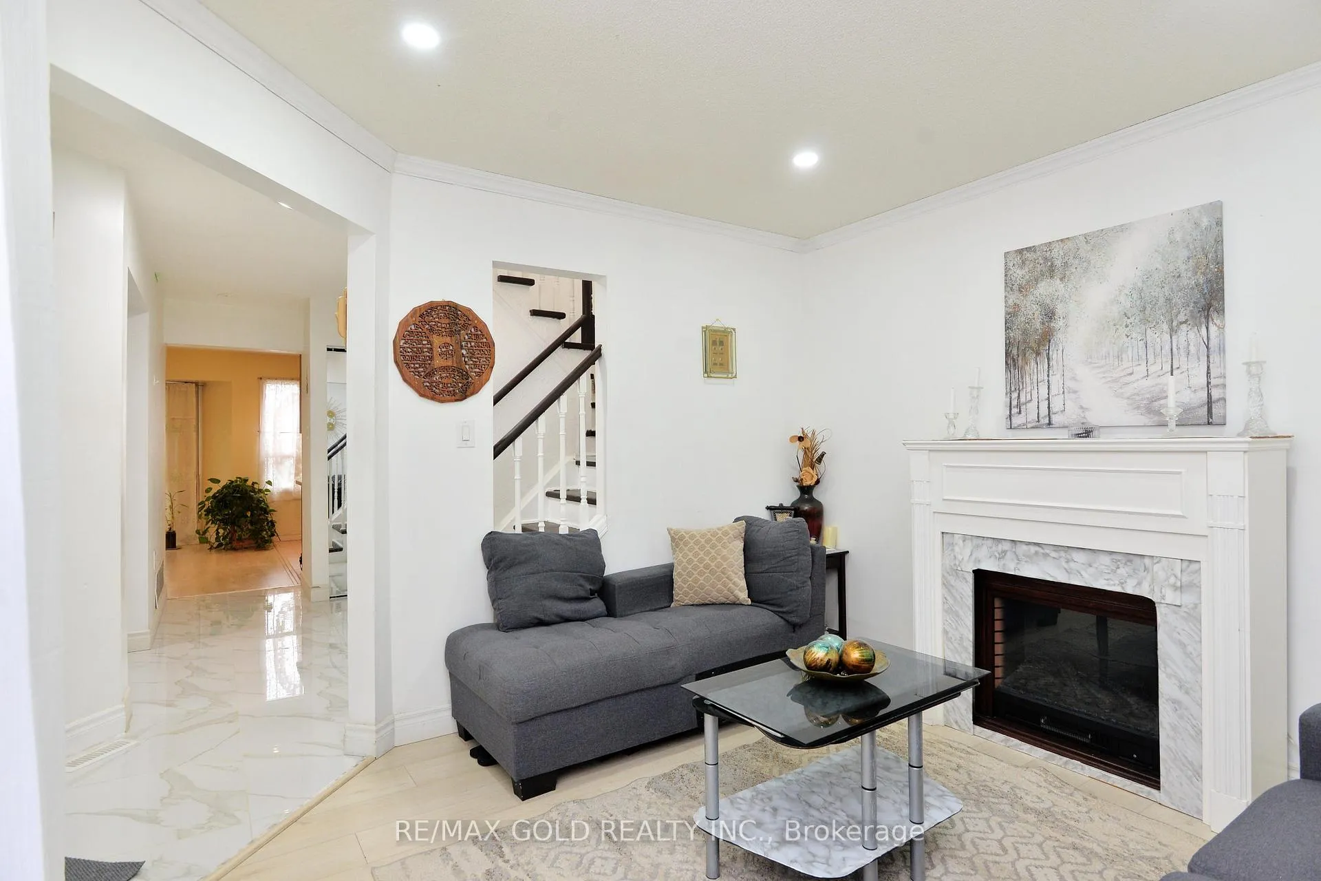Photo 10 of 9 Ravenswood Drive, Brampton, Fletcher's Creek South — HOMEH