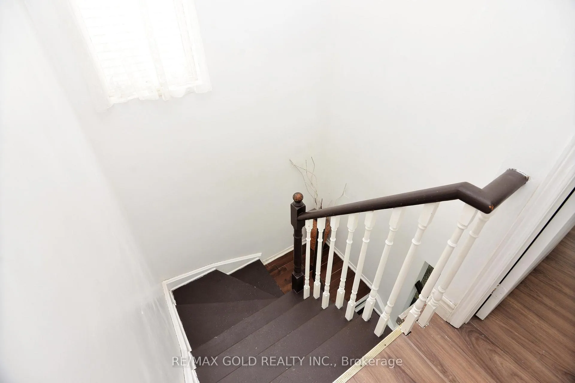 Photo 22 of 9 Ravenswood Drive, Brampton, Fletcher's Creek South — HOMEH
