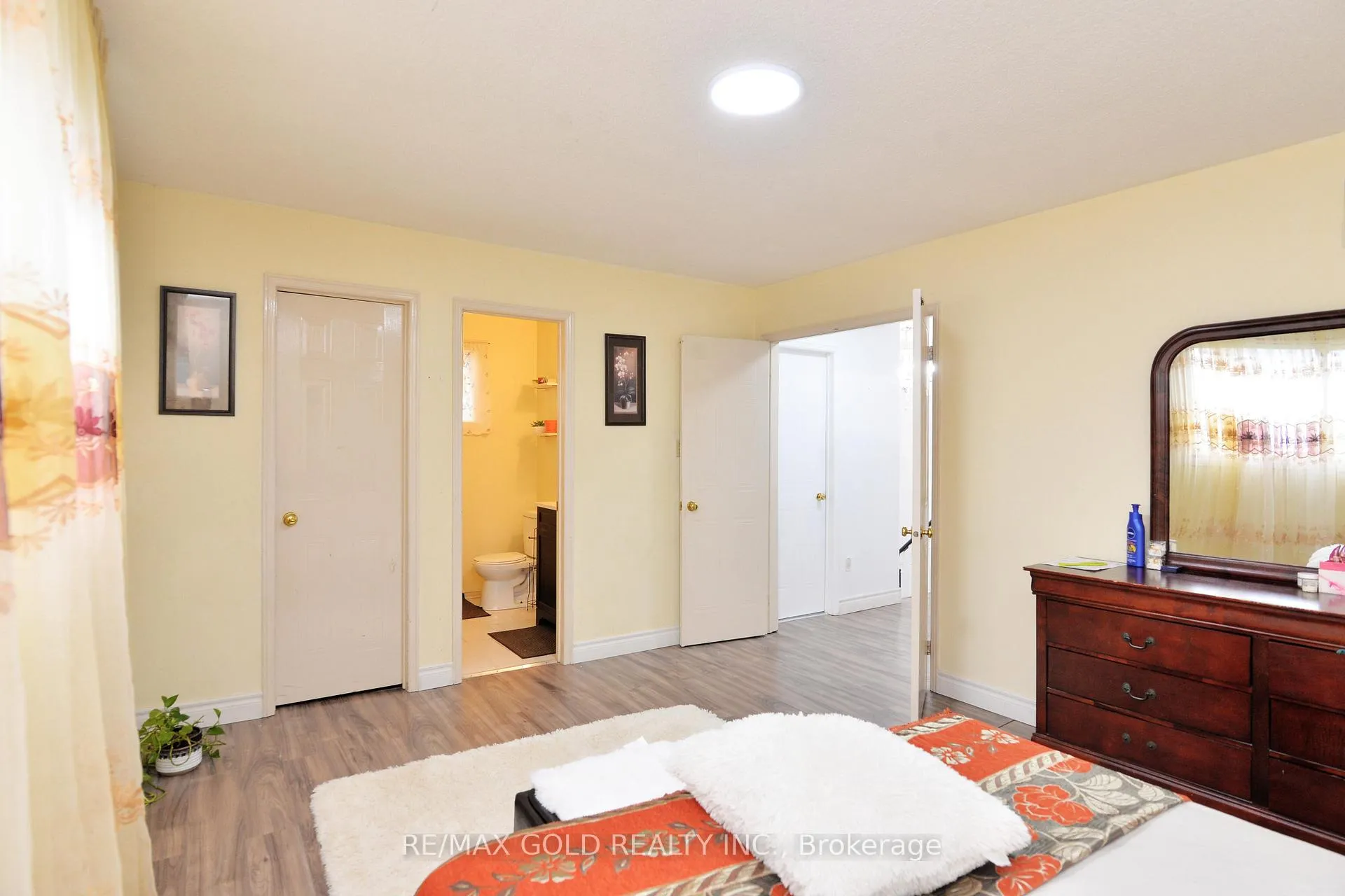 Photo 24 of 9 Ravenswood Drive, Brampton, Fletcher's Creek South — HOMEH