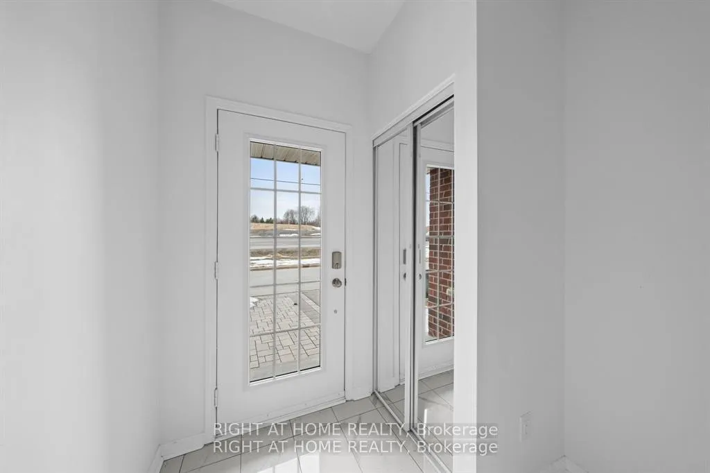 Photo 3 of 161 Camden Private, Ottawa, Barrhaven - Cedargrove/Fraserdale — HOMEH