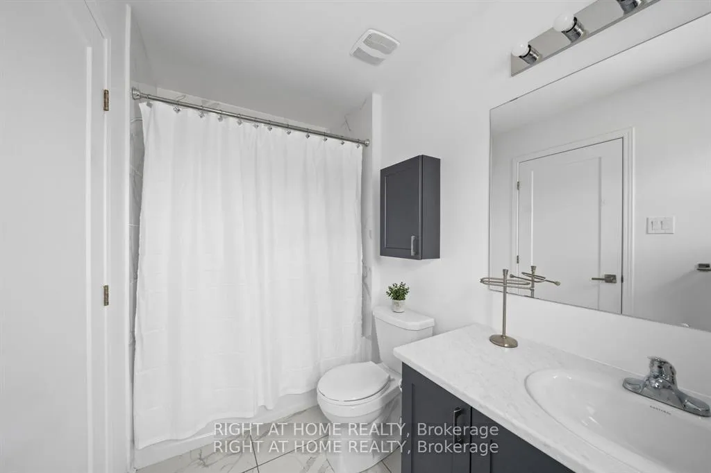 Photo 22 of 161 Camden Private, Ottawa, Barrhaven - Cedargrove/Fraserdale — HOMEH