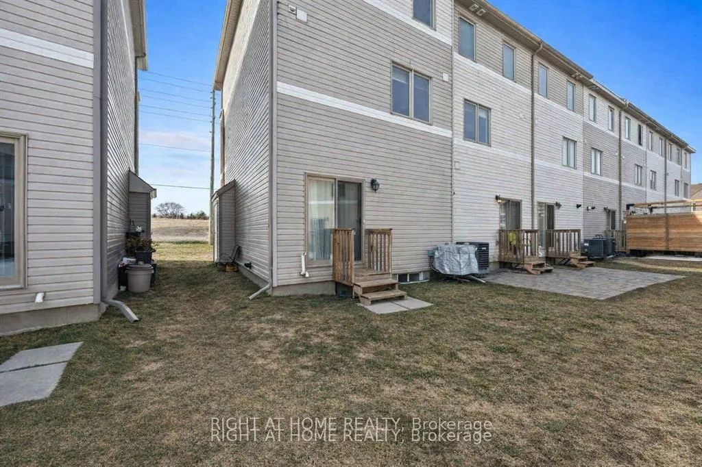 Photo 25 of 161 Camden Private, Ottawa, Barrhaven - Cedargrove/Fraserdale — HOMEH