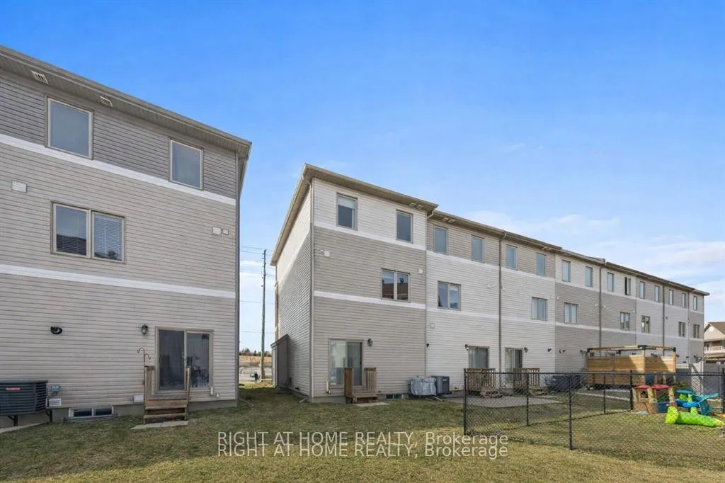 Photo 26 of 161 Camden Private, Ottawa, Barrhaven - Cedargrove/Fraserdale — HOMEH