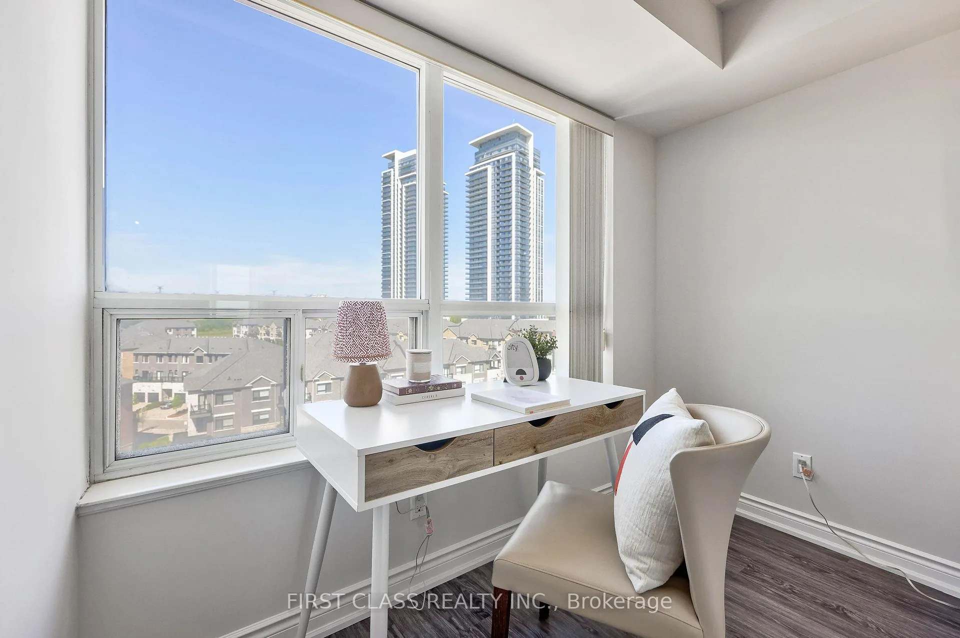 Photo 12 of Unit 916, 37 Galleria Parkway, Markham, Commerce Valley — HOMEH