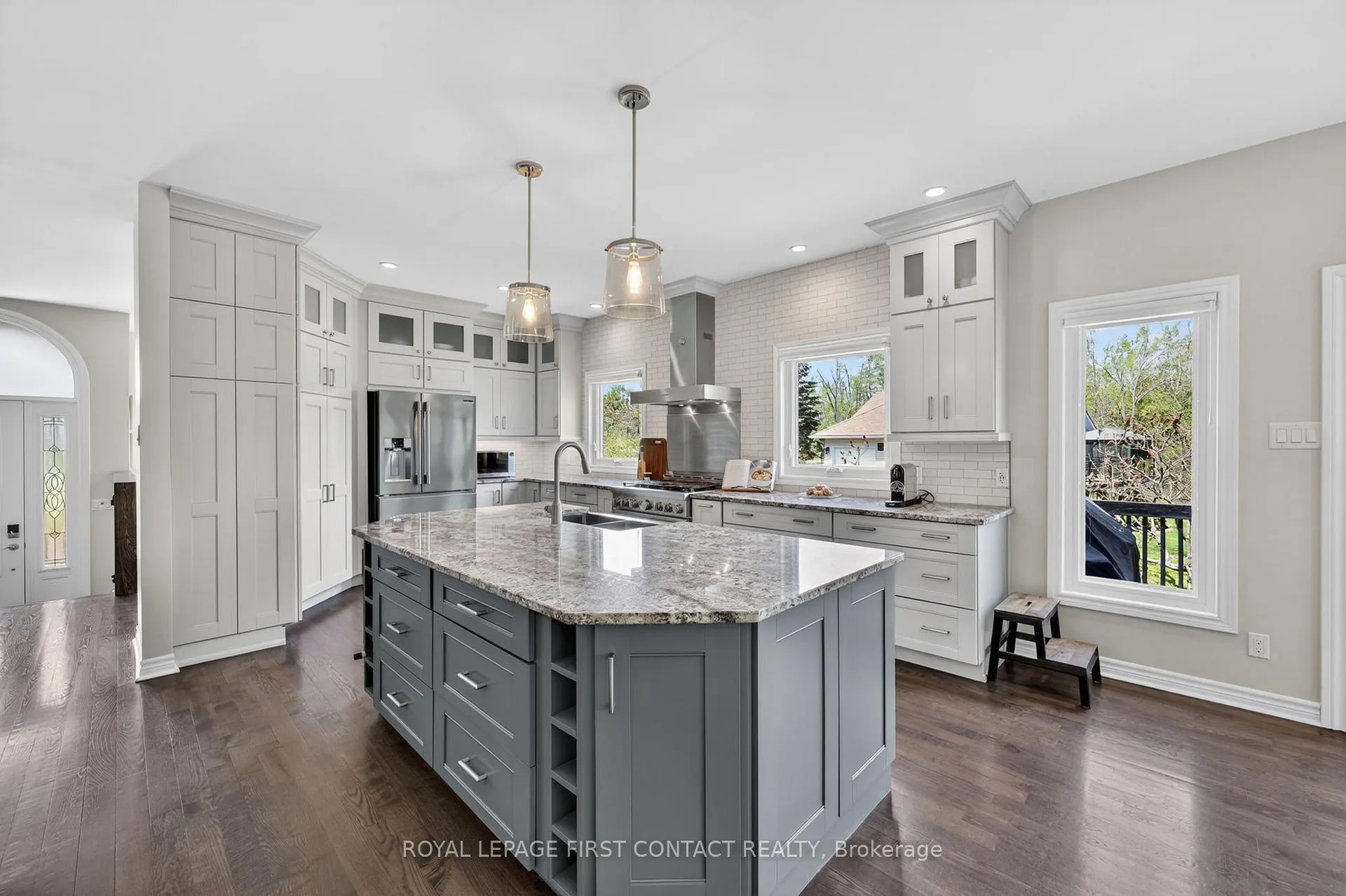 Photo 6 of 43 Boyd Crescent, Oro-Medonte, Moonstone — HOMEH