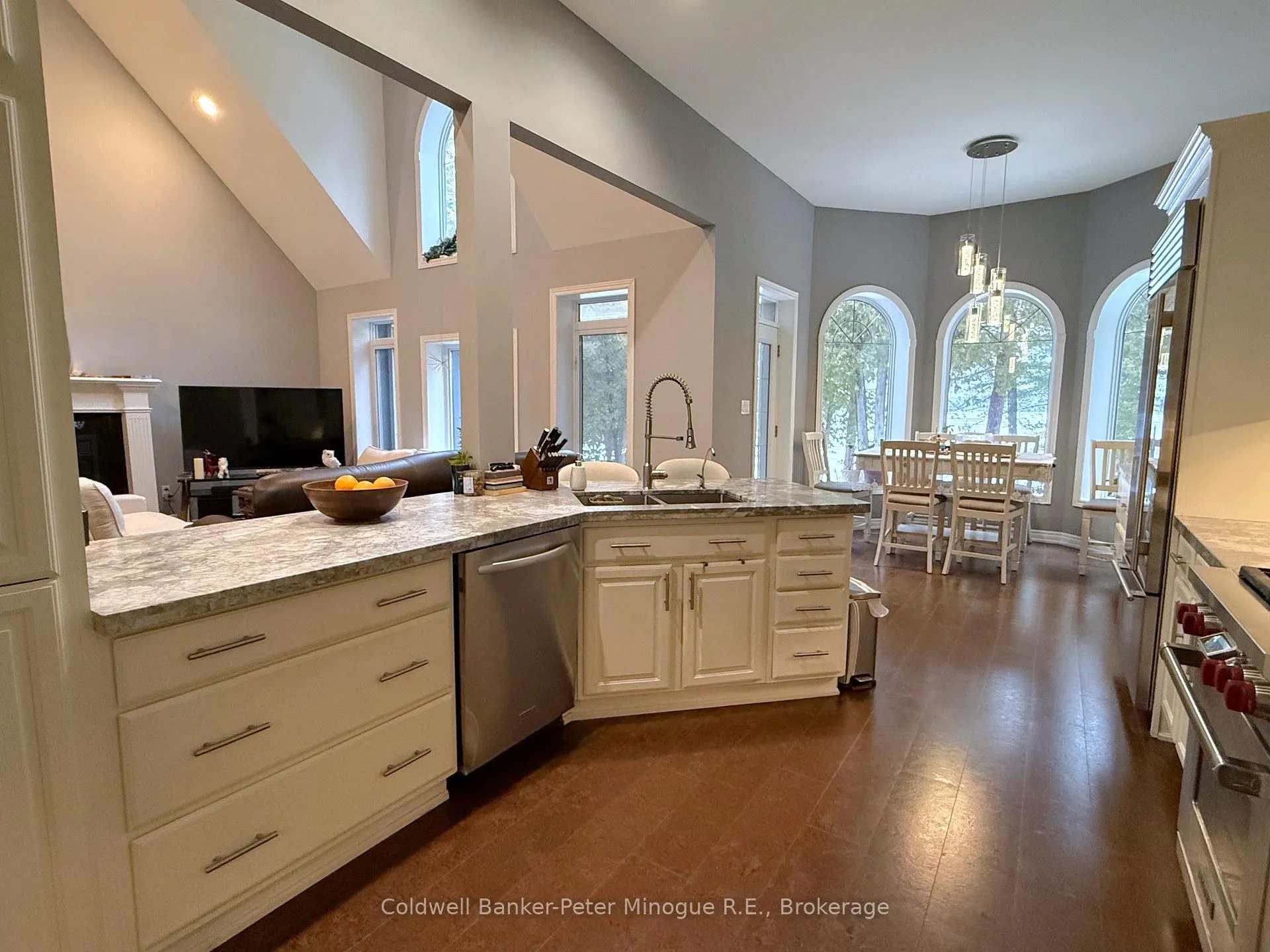 Photo 23 of 218 Bayview Road, North Bay, Birchaven — HOMEH