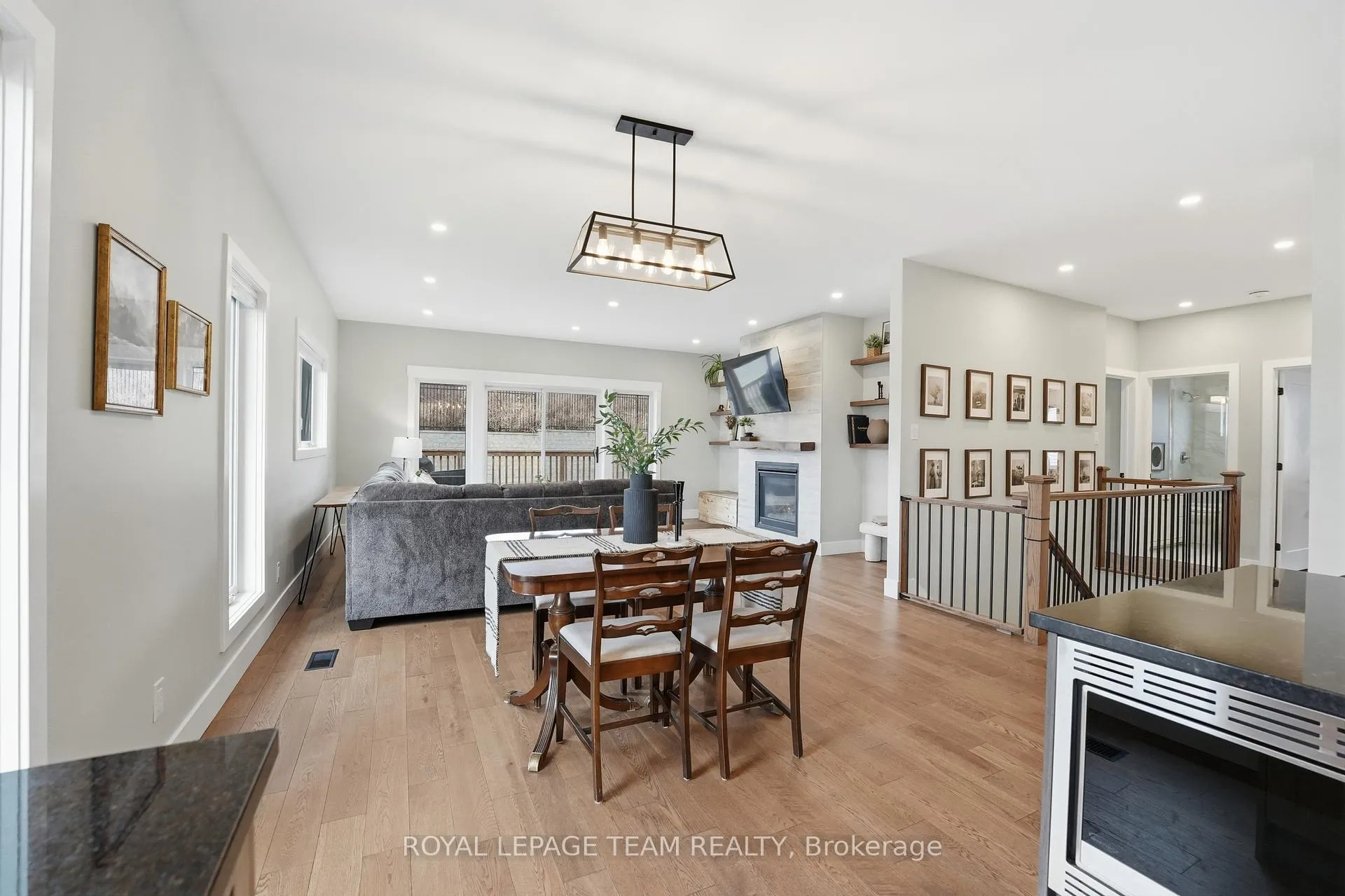 Photo 21 of 757 Meadowridge Circle, Ottawa, Carp — HOMEH