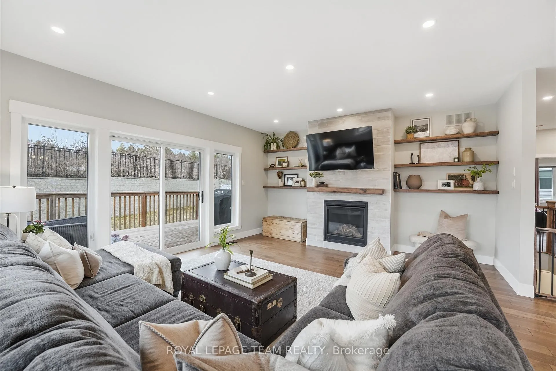 Photo 25 of 757 Meadowridge Circle, Ottawa, Carp — HOMEH