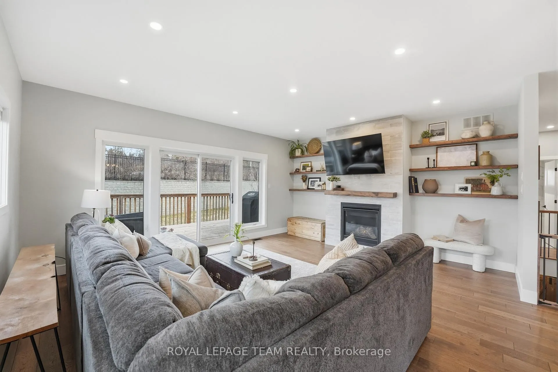 Photo 27 of 757 Meadowridge Circle, Ottawa, Carp — HOMEH