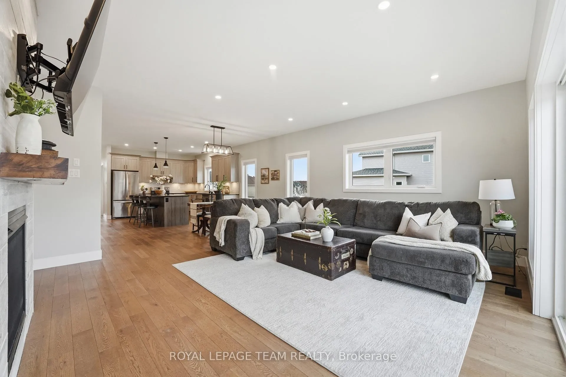 Photo 29 of 757 Meadowridge Circle, Ottawa, Carp — HOMEH