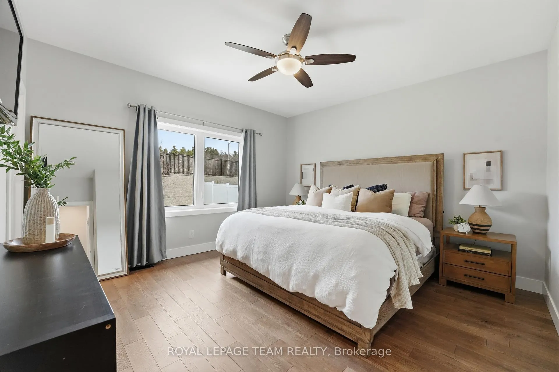 Photo 30 of 757 Meadowridge Circle, Ottawa, Carp — HOMEH