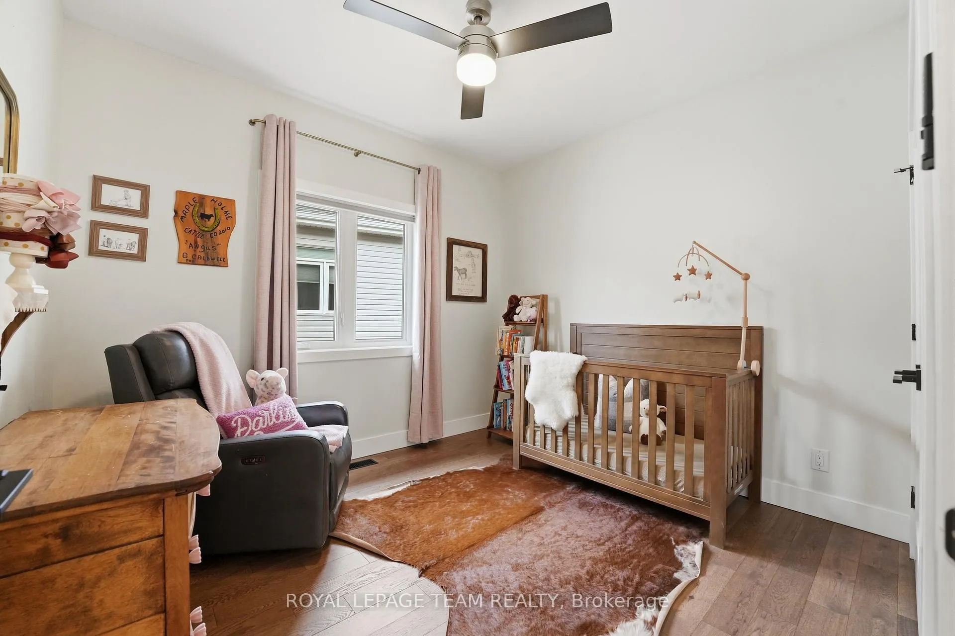 Photo 33 of 757 Meadowridge Circle, Ottawa, Carp — HOMEH