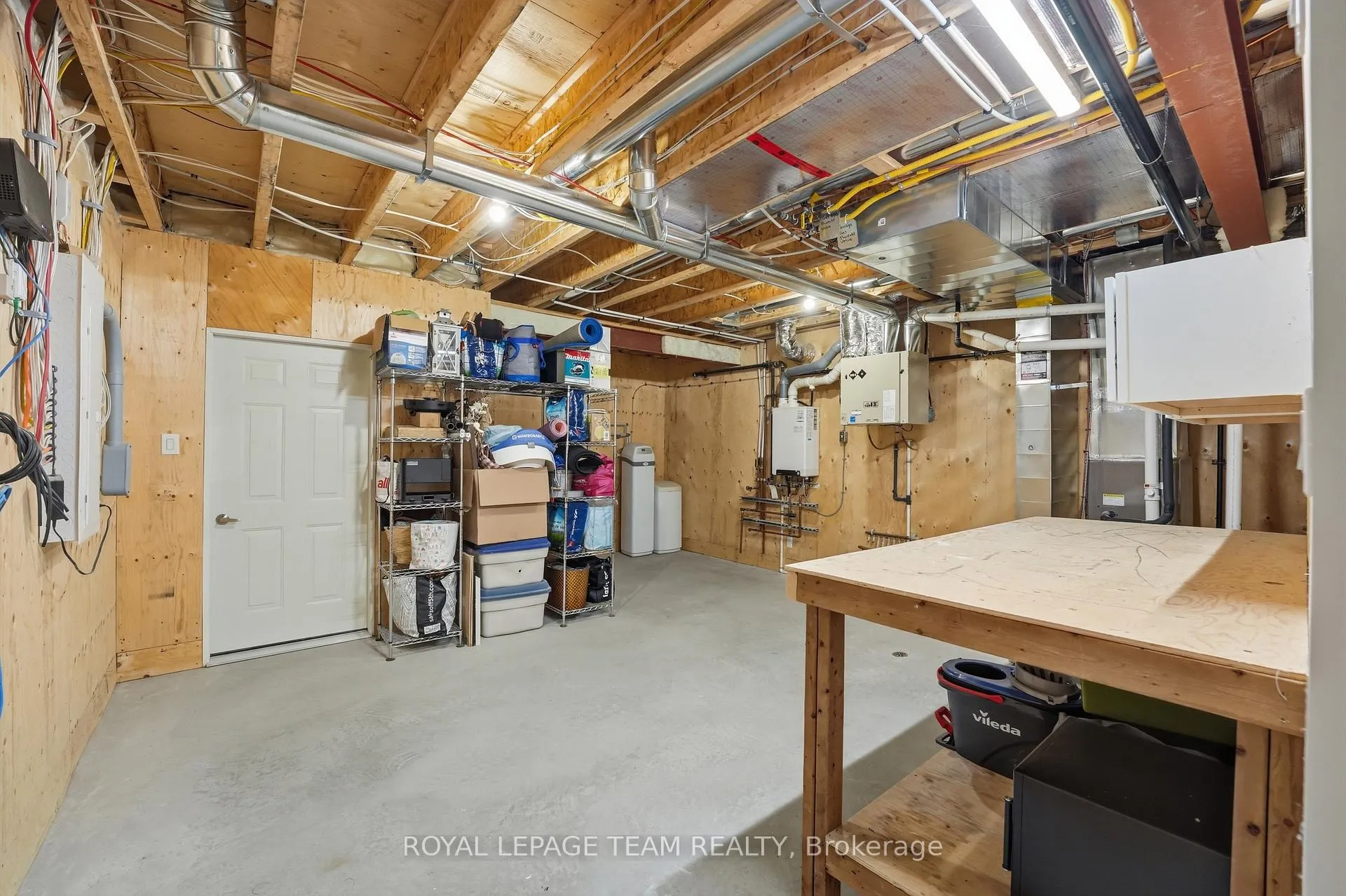 Photo 46 of 757 Meadowridge Circle, Ottawa, Carp — HOMEH