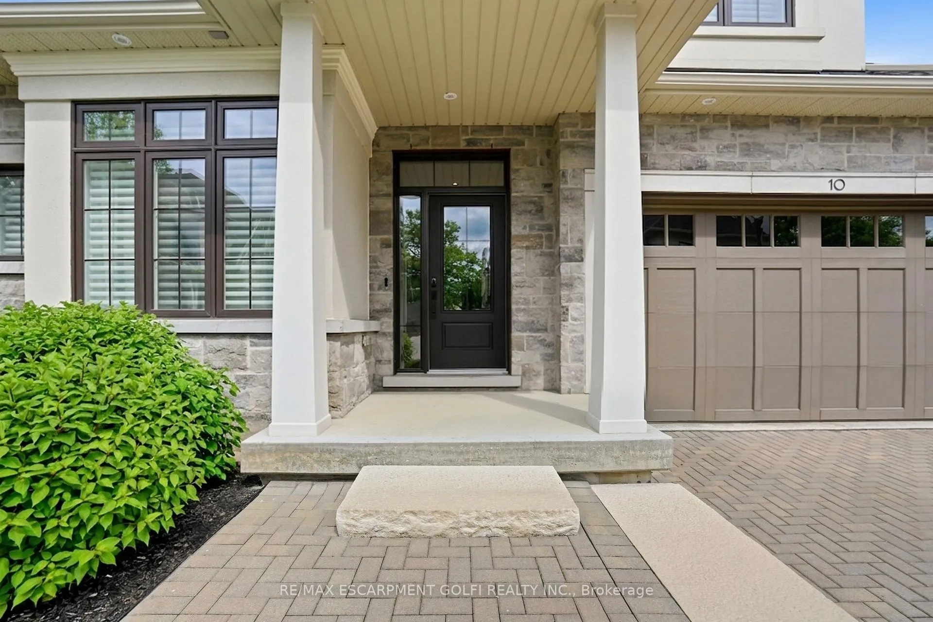 Photo 7 of Unit 10, 58 Simpson Road, St. Catharines, Lakeshore — HOMEH