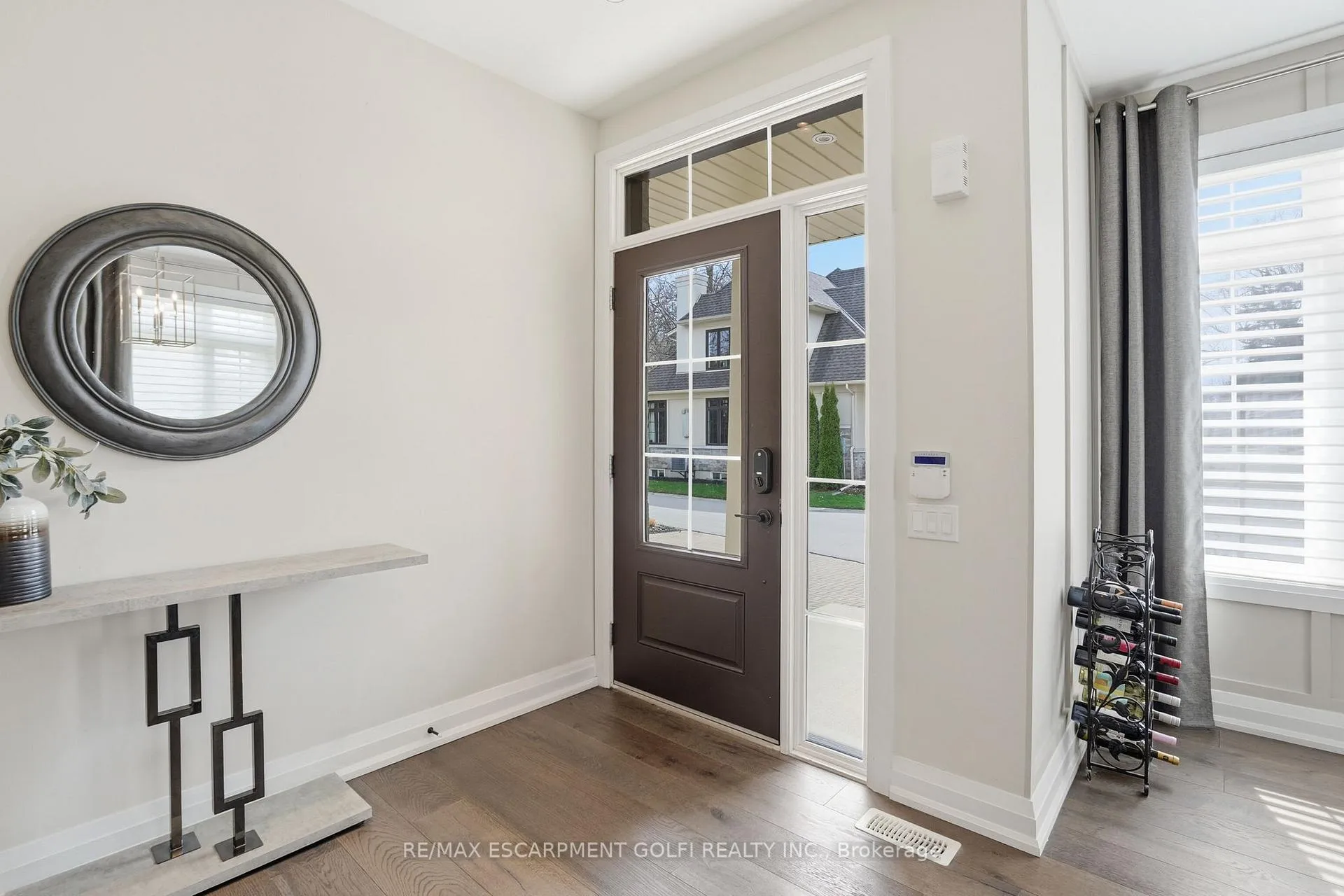 Photo 8 of Unit 10, 58 Simpson Road, St. Catharines, Lakeshore — HOMEH