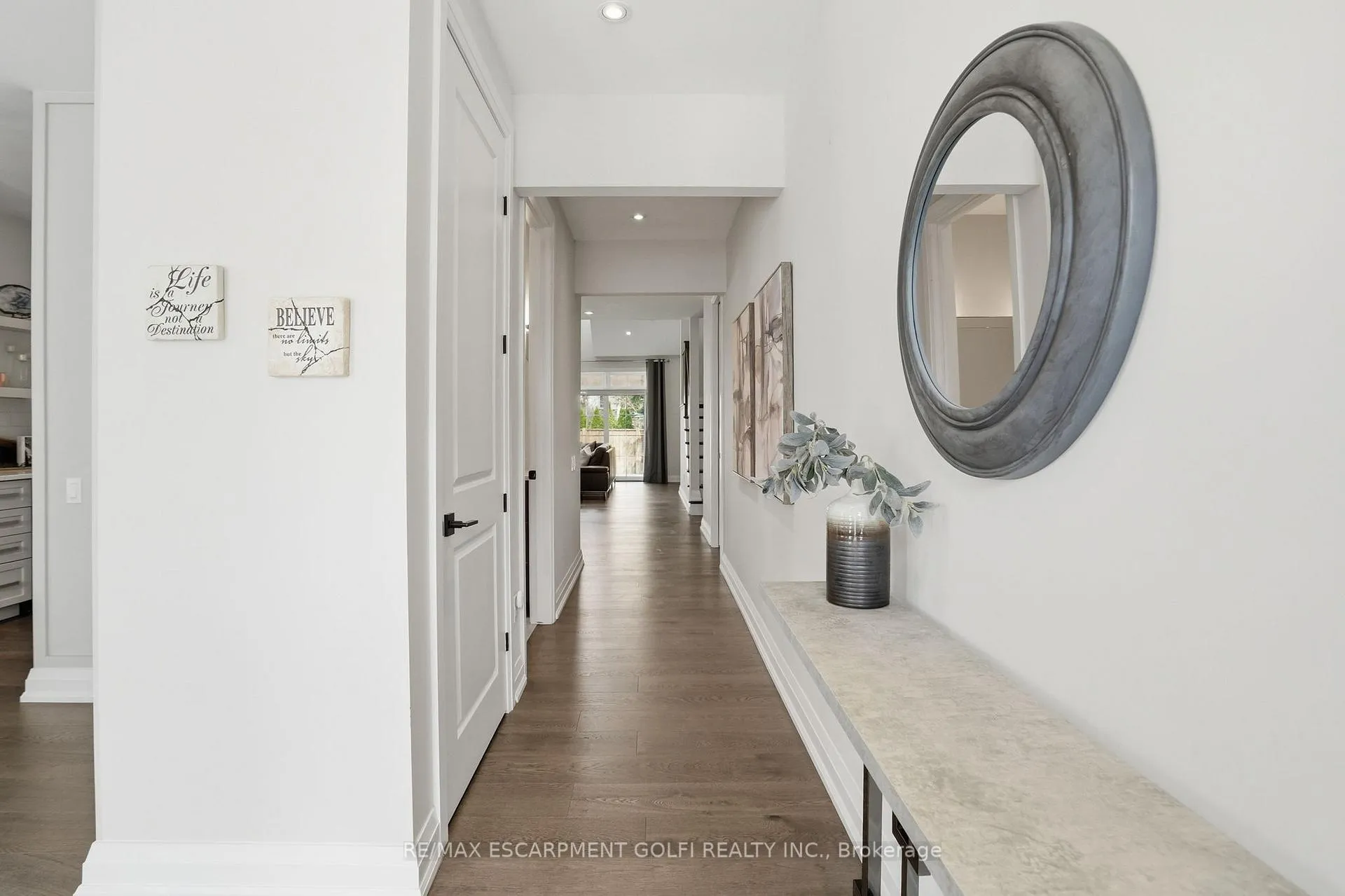 Photo 9 of Unit 10, 58 Simpson Road, St. Catharines, Lakeshore — HOMEH
