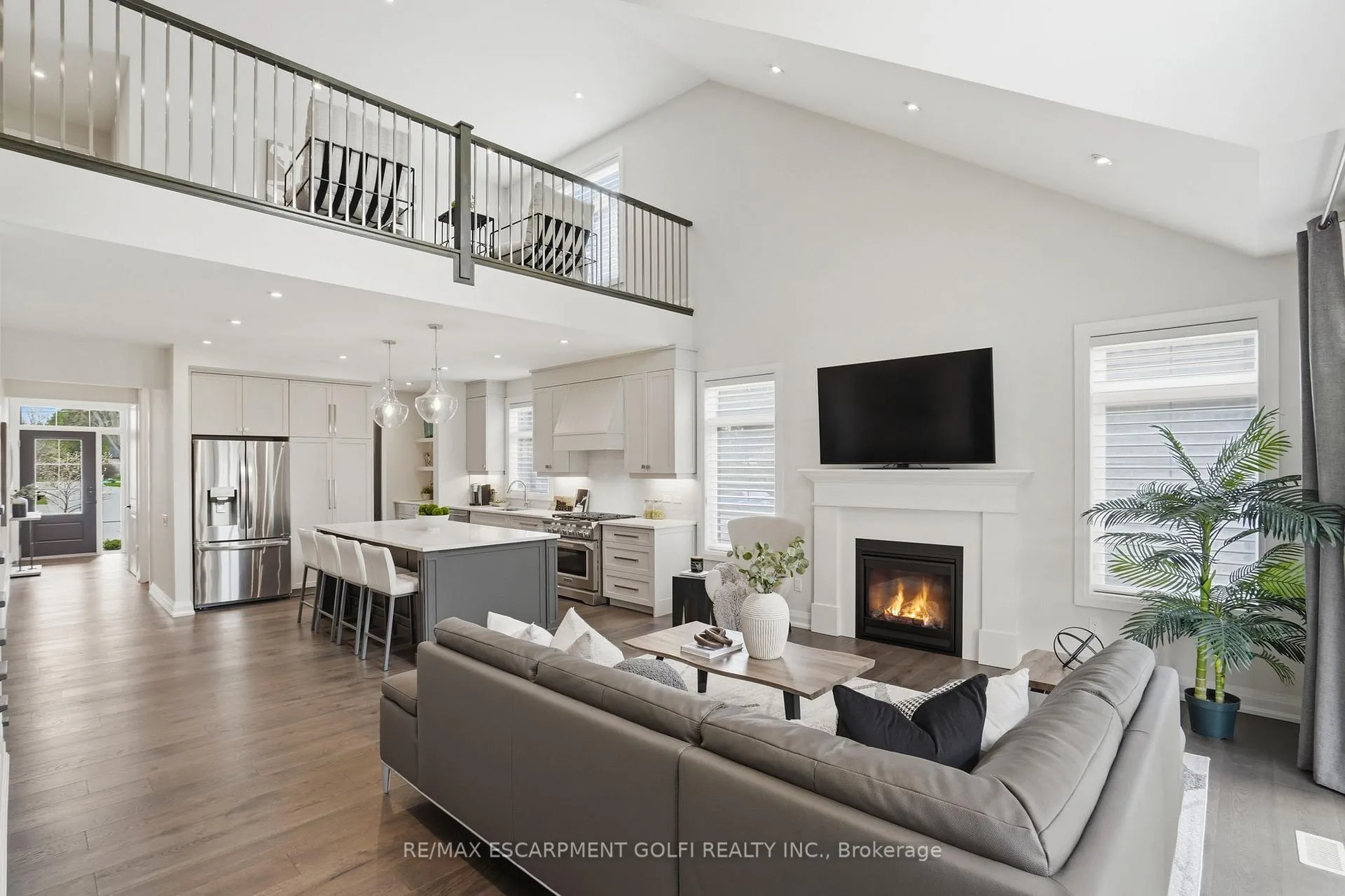 Photo 10 of Unit 10, 58 Simpson Road, St. Catharines, Lakeshore — HOMEH