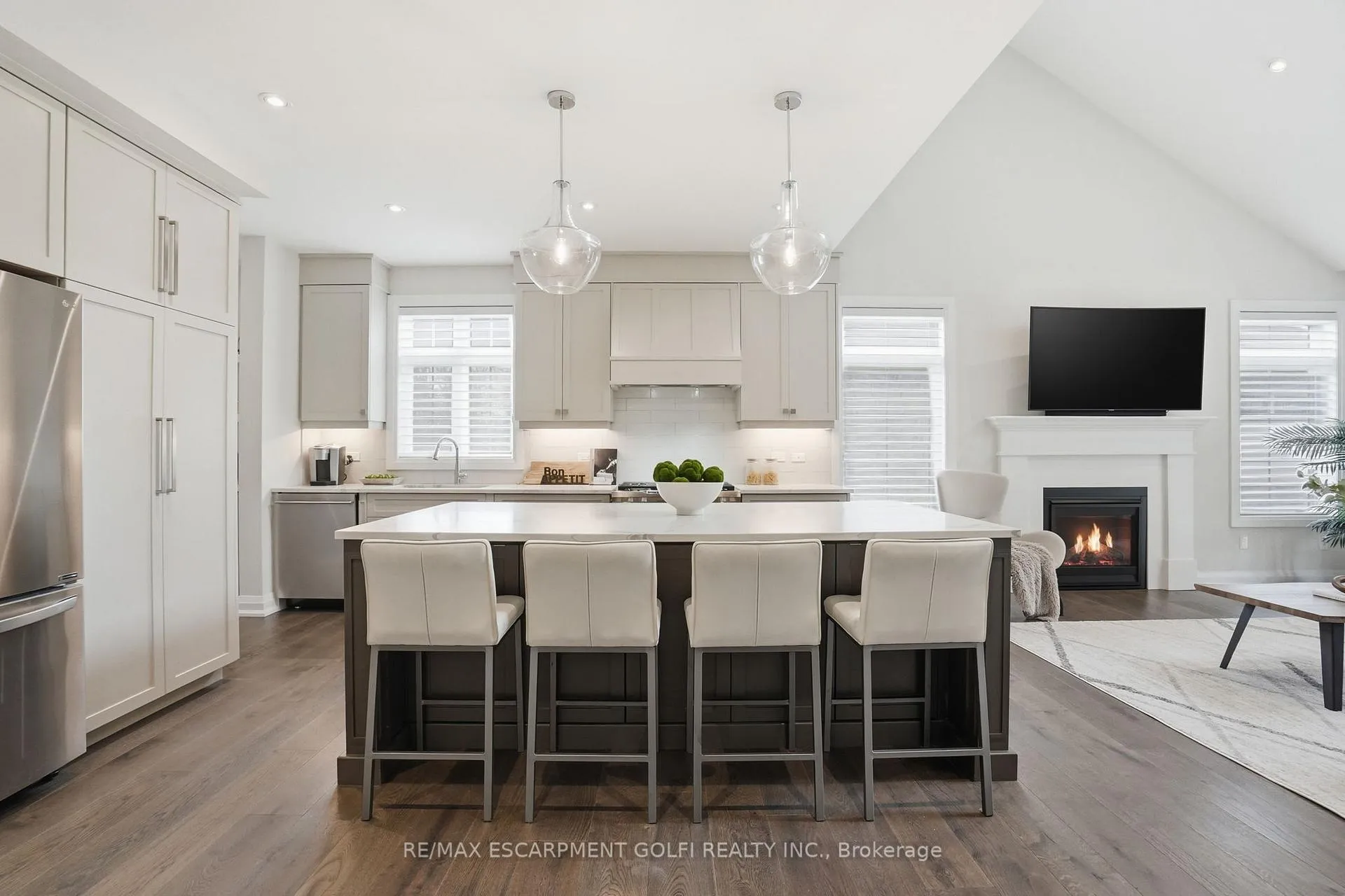 Photo 14 of Unit 10, 58 Simpson Road, St. Catharines, Lakeshore — HOMEH