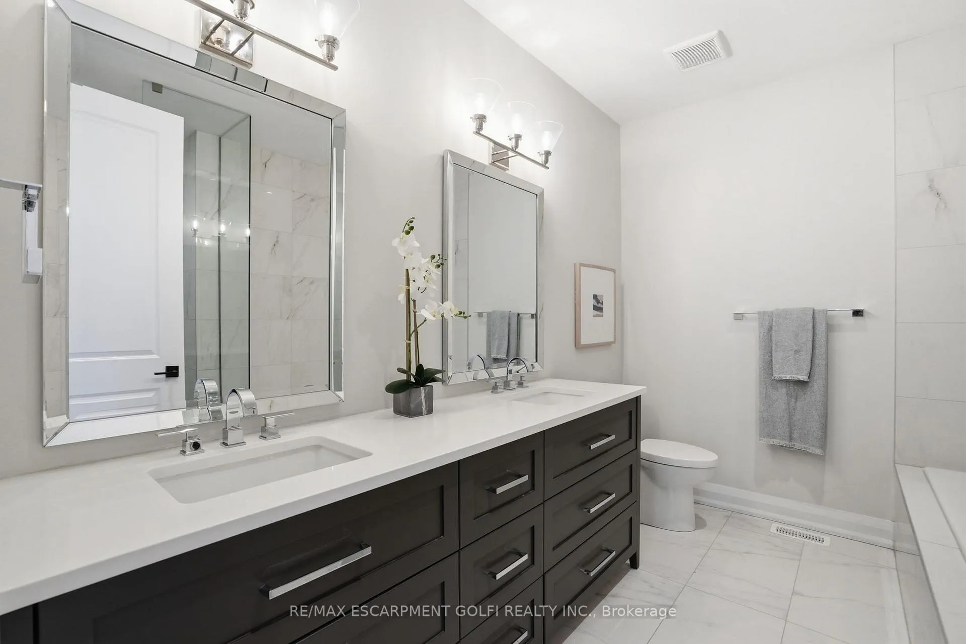 Photo 26 of Unit 10, 58 Simpson Road, St. Catharines, Lakeshore — HOMEH