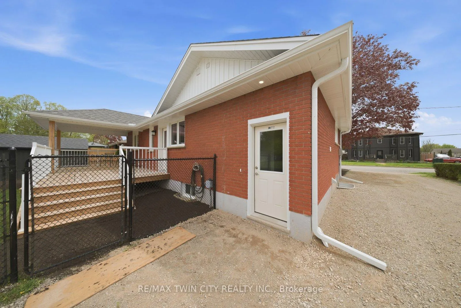 Photo 17 of 121 Silver Street, Brant, Paris — HOMEH