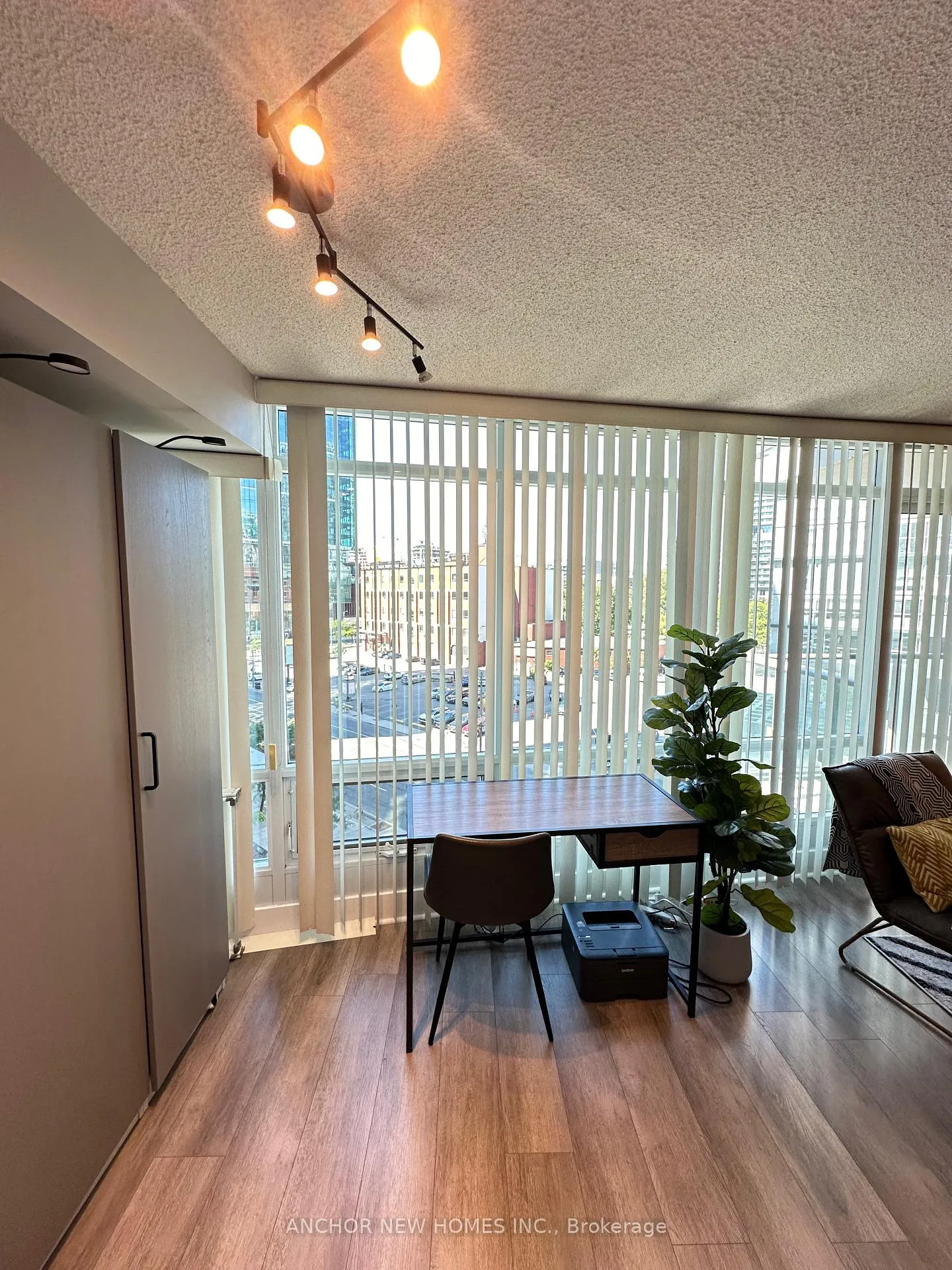 Photo 14 of Unit 701, 373 Front Street W, Toronto, Waterfront Communities — HOMEH