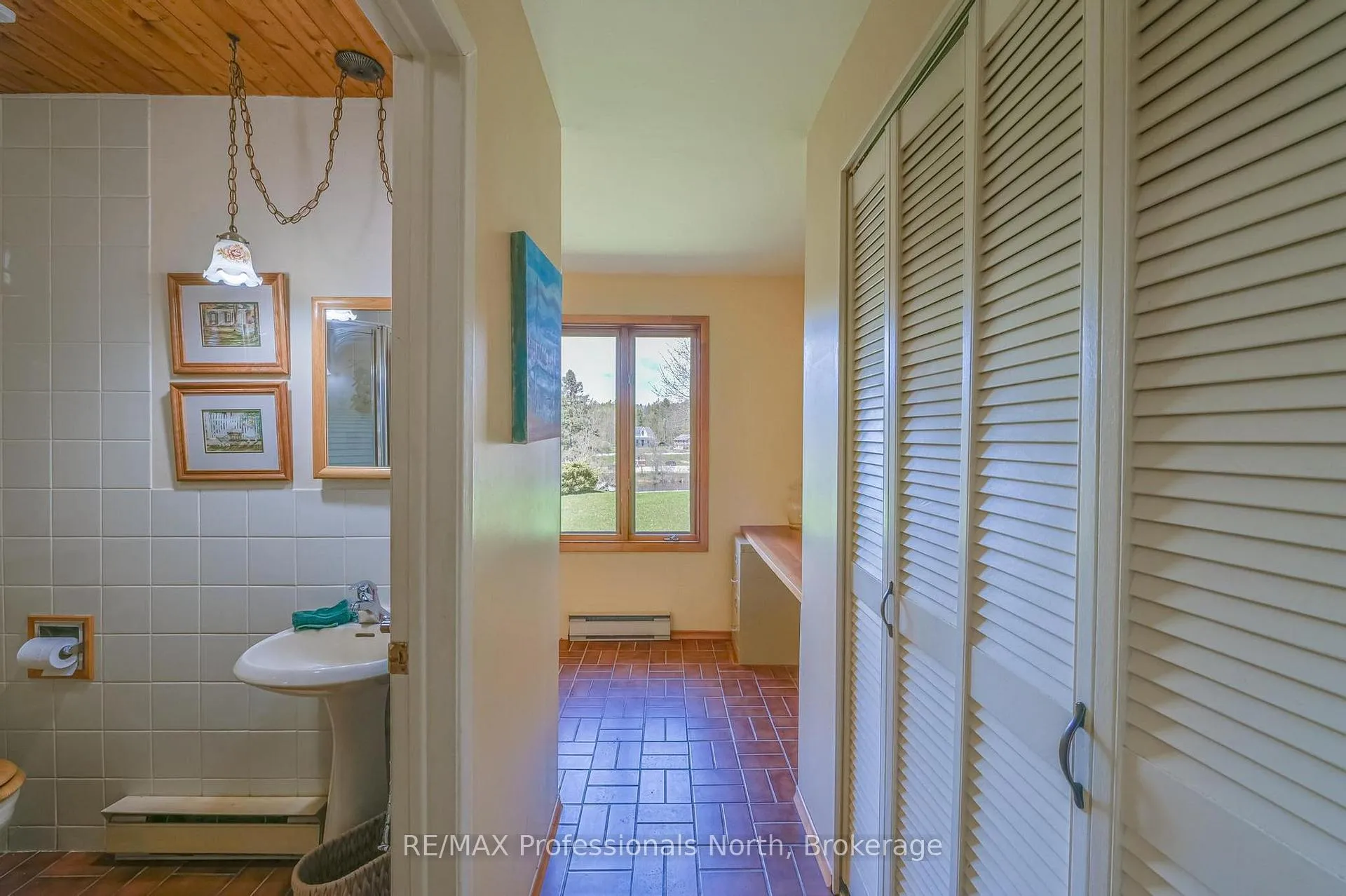 Photo 8 of 4050 County Road 121, Kawartha Lakes, Kinmount — HOMEH