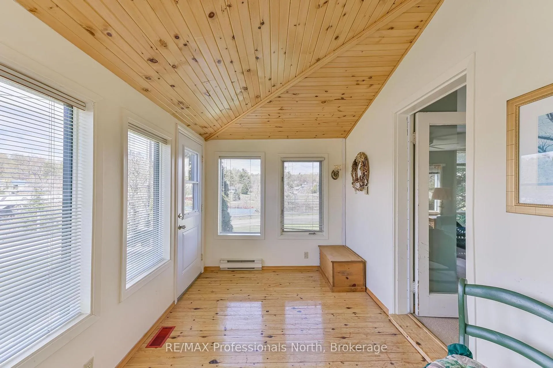 Photo 20 of 4050 County Road 121, Kawartha Lakes, Kinmount — HOMEH