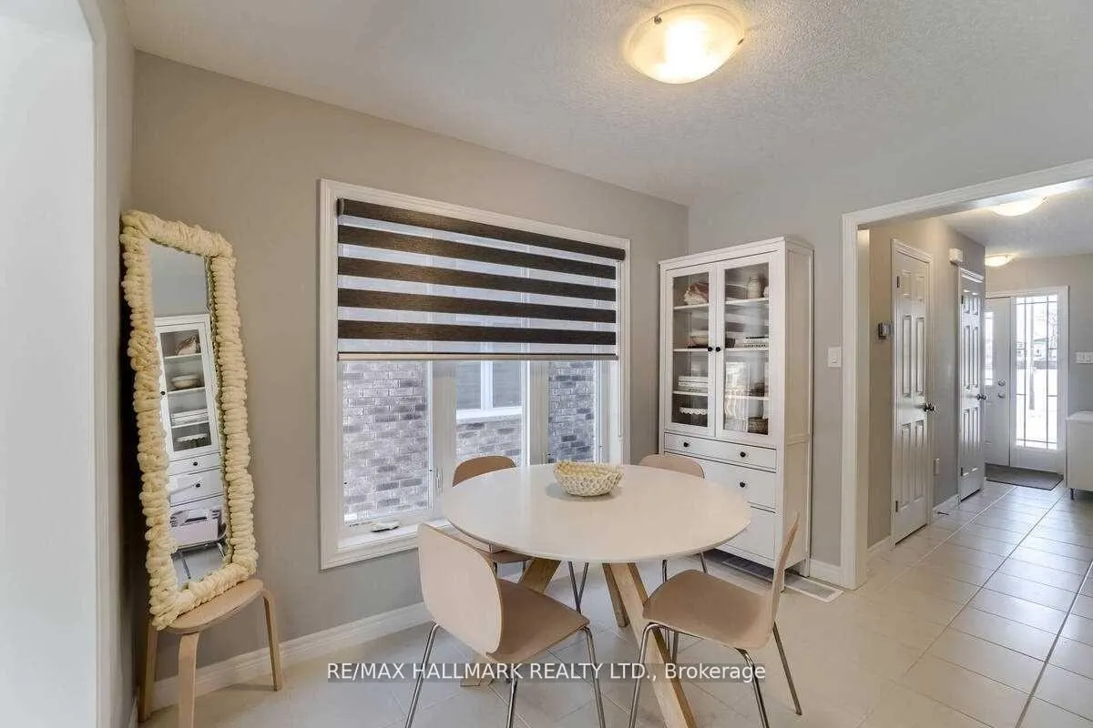 Photo 4 of 75 John Brabson Crescent, Guelph, Kortright East — HOMEH