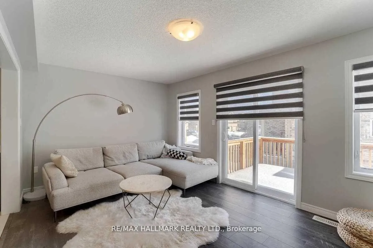 Photo 6 of 75 John Brabson Crescent, Guelph, Kortright East — HOMEH