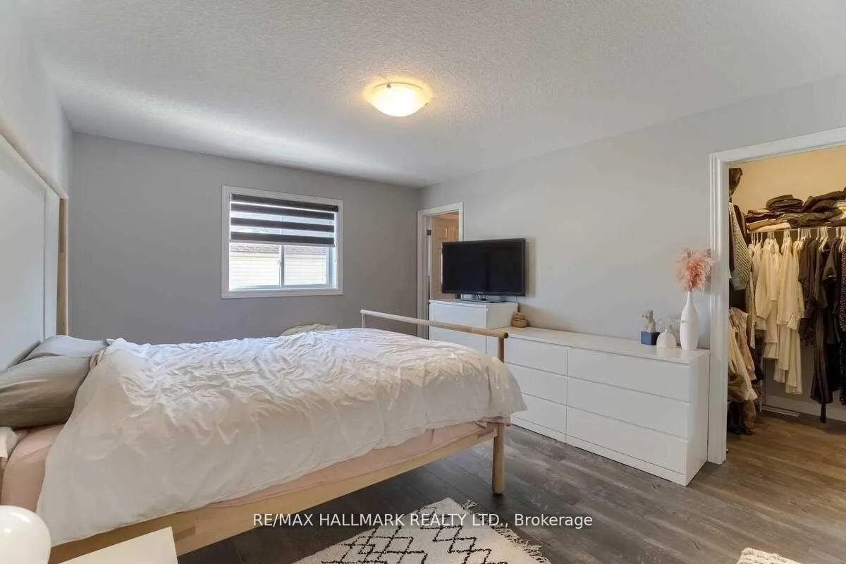 Photo 11 of 75 John Brabson Crescent, Guelph, Kortright East — HOMEH