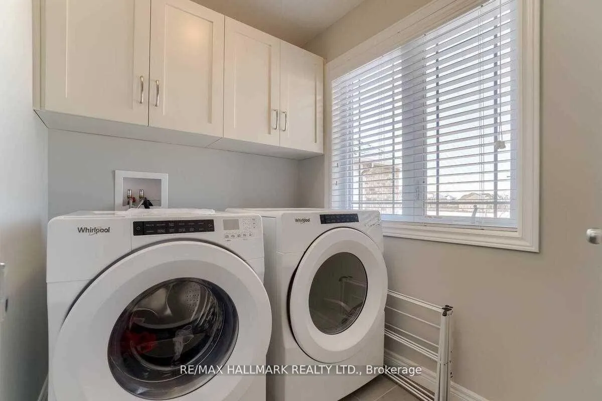 Photo 16 of 75 John Brabson Crescent, Guelph, Kortright East — HOMEH