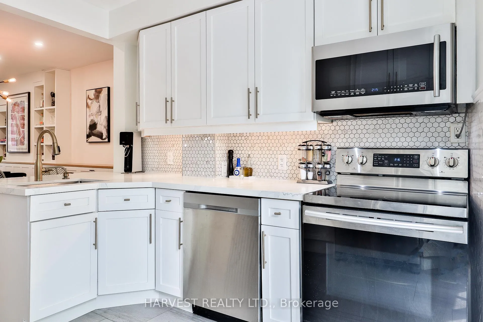 Photo 20 of 109 Helendale Avenue, Toronto, Yonge-Eglinton — HOMEH