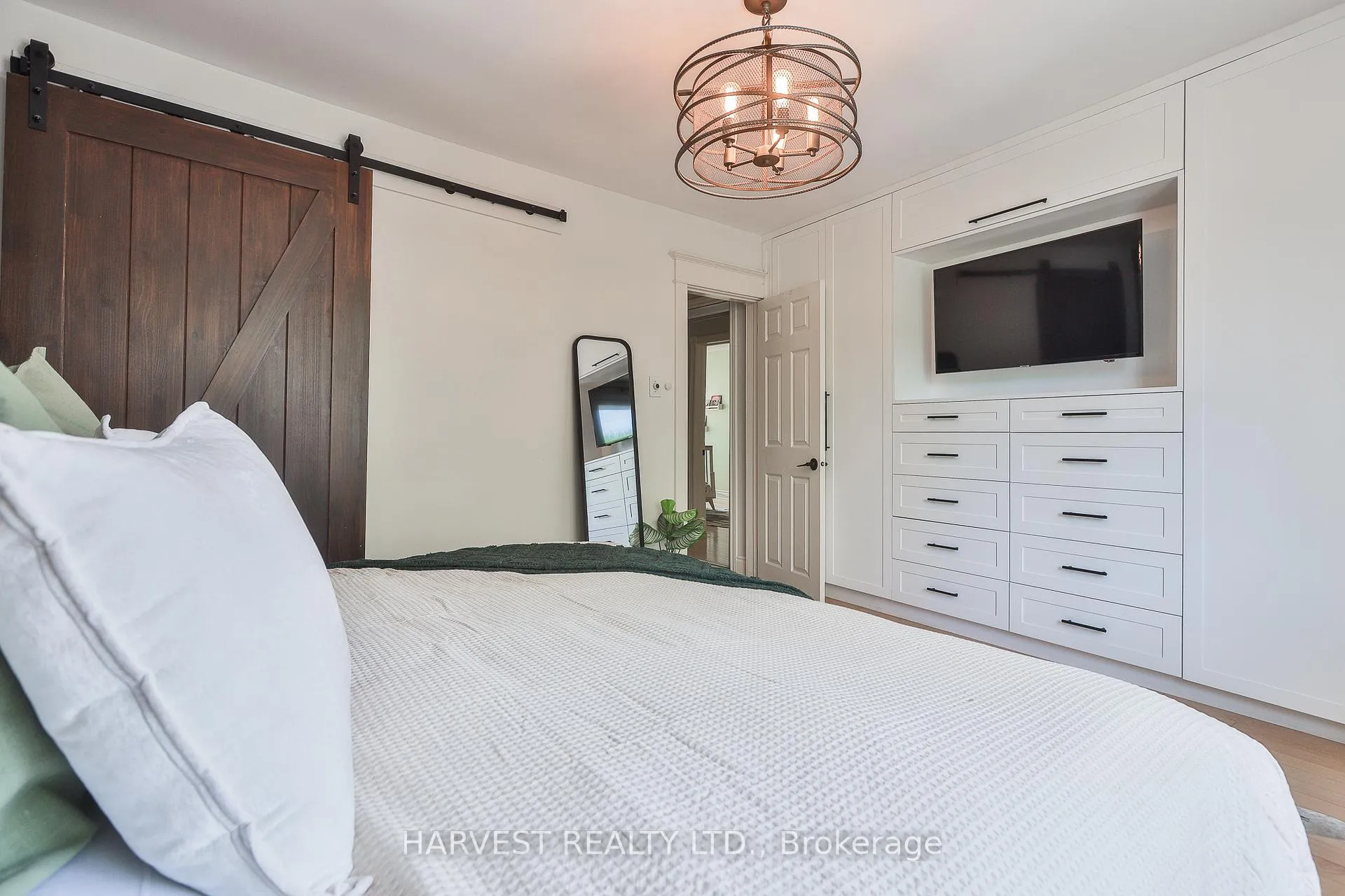 Photo 25 of 109 Helendale Avenue, Toronto, Yonge-Eglinton — HOMEH